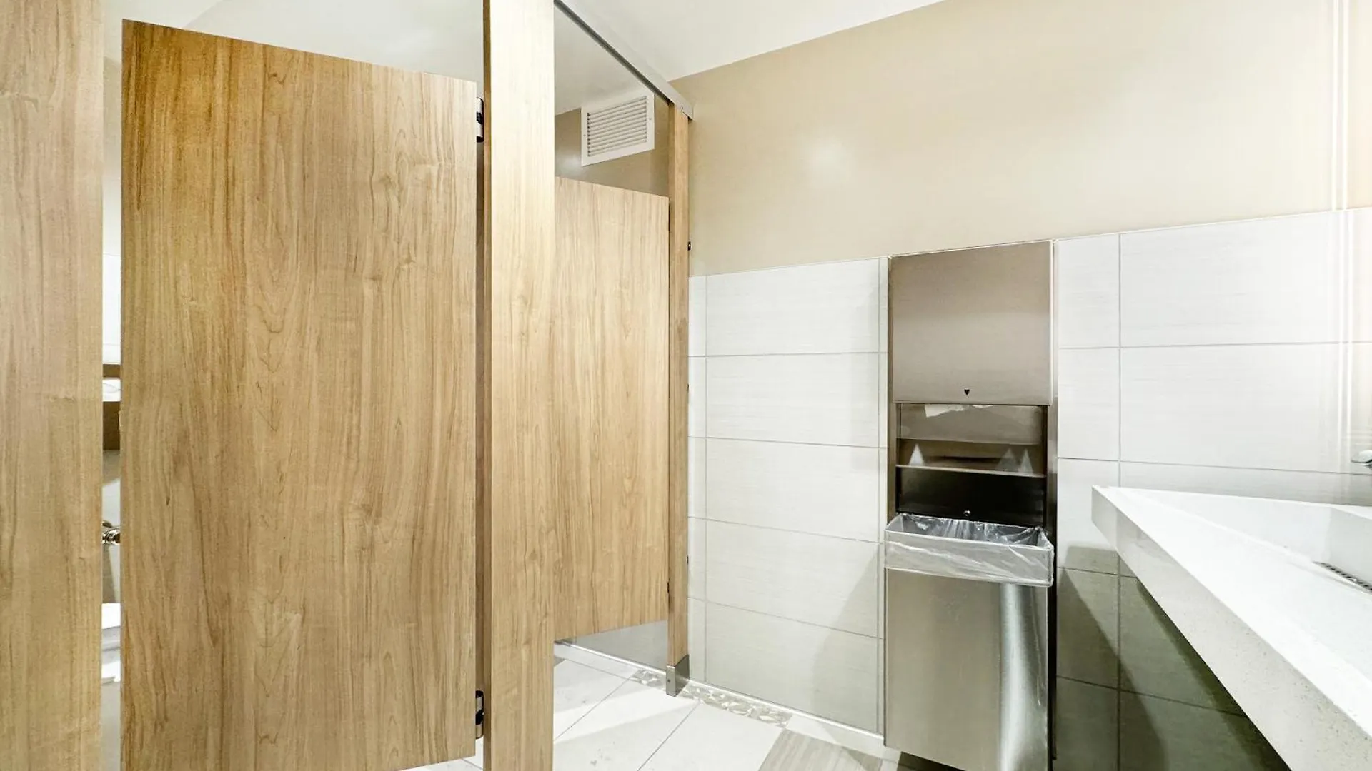 Stunning Ocean View 1Br Condo - Free Parking! 호놀룰루 0*,